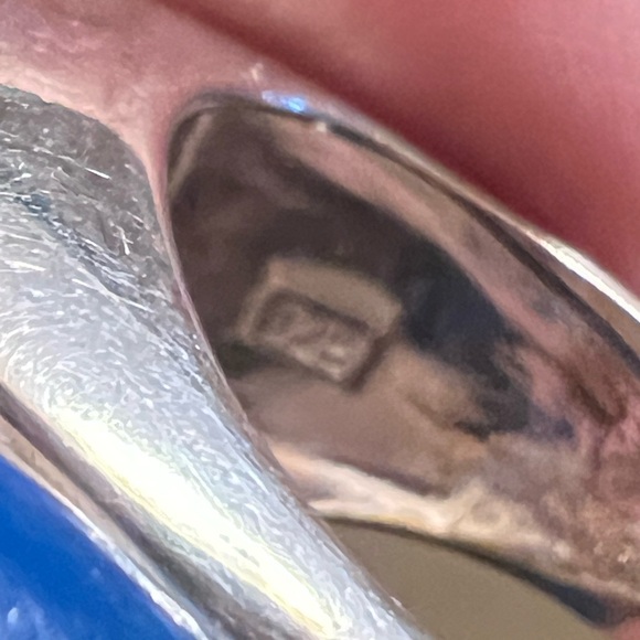 Elegant 925 Silver and Peachy Gemstone Ring - Picture 5 of 5